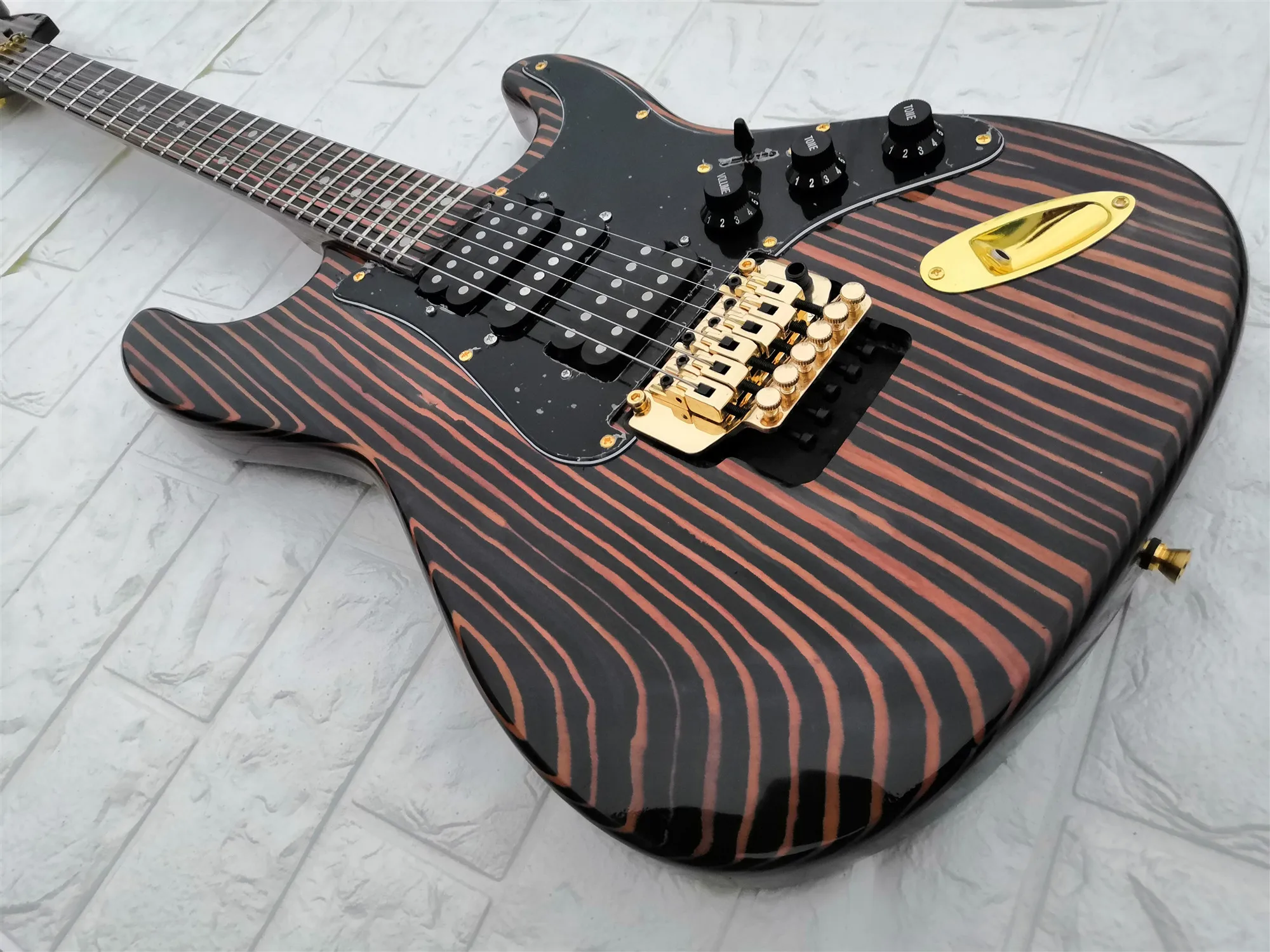 Заводская изготовленная на заказ электрическая гитара Zebra Wood str деревянная