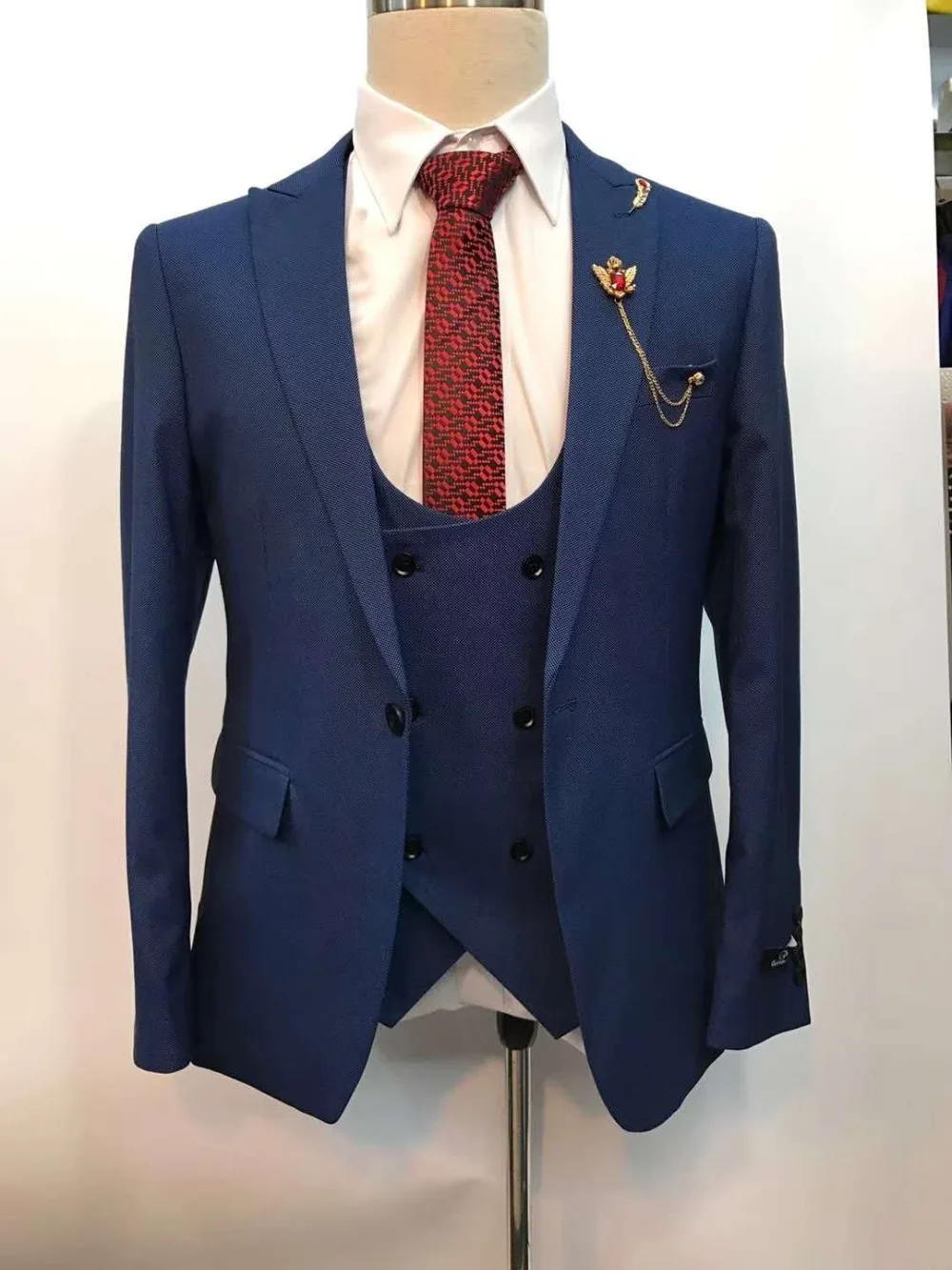 2018 Brand Tailored Smoking Grey blue Men Suit Slim Fit 3 Piece Tuxedo Groom Wedding Suits Jacket Prom Blazer Terno Masculino
2018 Brand Tailored Smoking Grey blue Men Suit Slim Fit 3 Piece Tuxedo Groom Wedding Suits Jacket Prom Blazer Terno Masculino