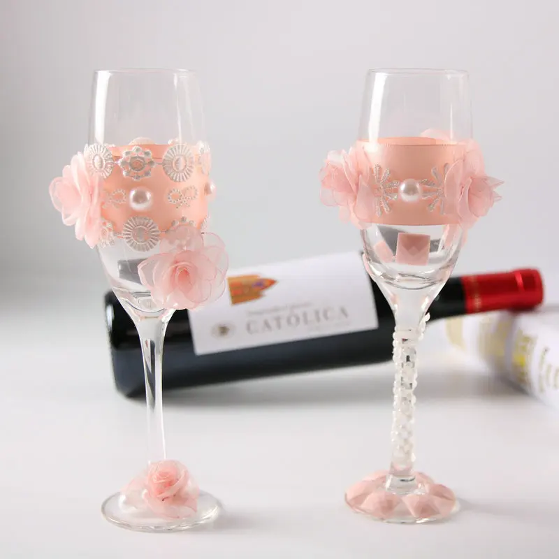 1 pair Wedding Glasses Champagne Glasses Twine Flutes Toasting Glasses Wedding Bride and Groom Glasses with pink flower
1 pair Wedding Glasses Champagne Glasses Twine Flutes Toasting Glasses Wedding Bride and Groom Glasses with pink flower