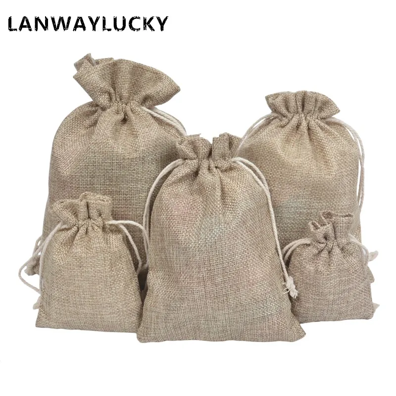 Linen Jute Bag With Cotton Rope Hessian Burlap Gift Bags Jewelry Holder Jewelry Packaging Organizer Wedding Favor Supplies 50pcs
Linen Jute Bag With Cotton Rope Hessian Burlap Gift Bags Jewelry Holder Jewelry Packaging Organizer Wedding Favor Supplies 50pcs
