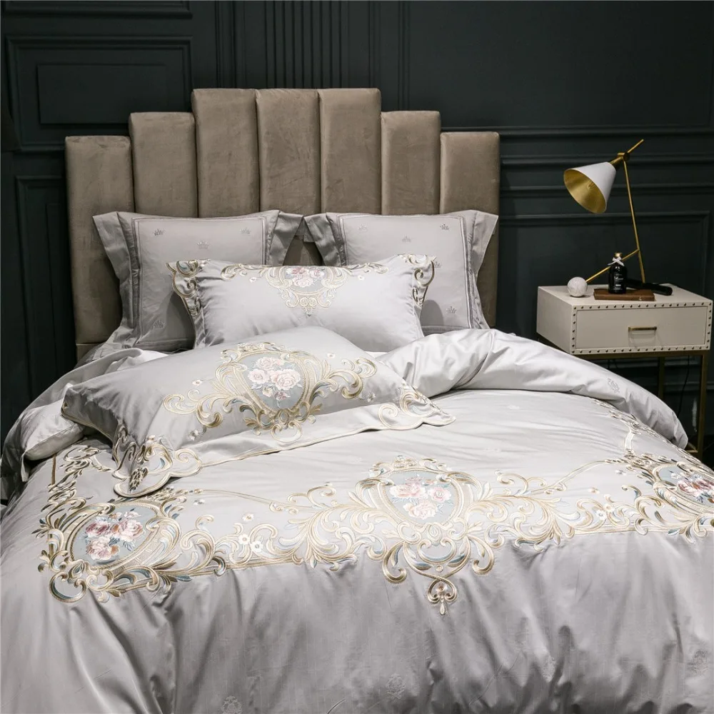 Luxury Grey 100S Egyptian cotton Embroidered Bedding sets Queen King Royal Duvet cover Bed sheet set Pillowcases 4/6pcs Blue
Luxury Grey 100S Egyptian cotton Embroidered Bedding sets Queen King Royal Duvet cover Bed sheet set Pillowcases 4/6pcs Blue