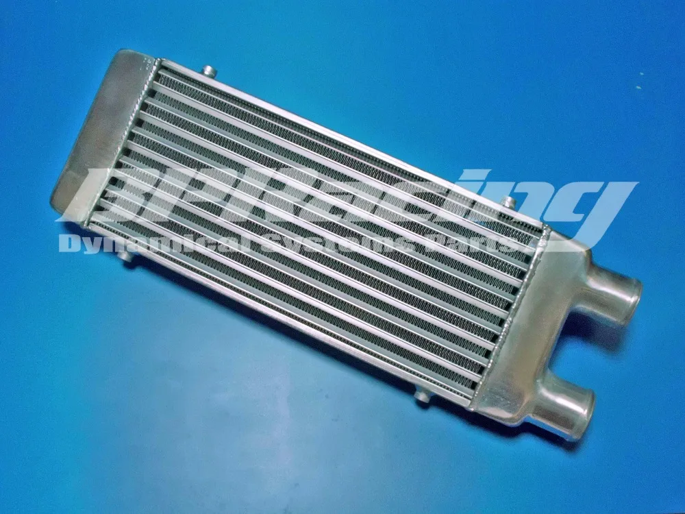 UNIVERSAL FRONT MOUNT TURBO ALUMINUM INTERCOOLER Coresize : 500 x 230 x 65mm / Oversize:680 x 230 x 65mm/ 2.5" Inlet/Outlet
UNIVERSAL FRONT MOUNT TURBO ALUMINUM INTERCOOLER Coresize : 500 x 230 x 65mm / Oversize:680 x 230 x 65mm/ 2.5" Inlet/Outlet