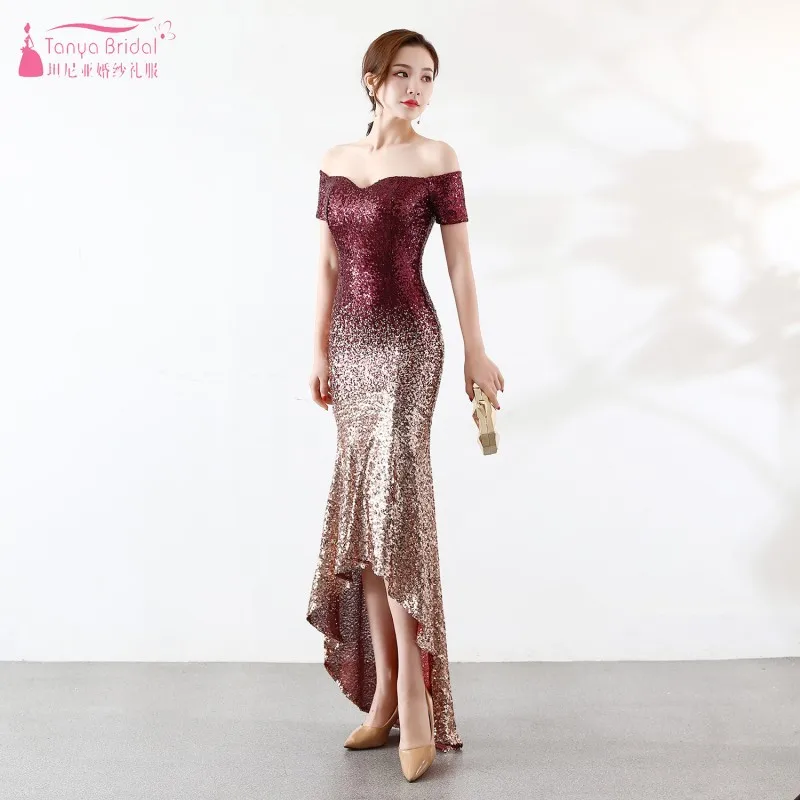Short Front Long Back Burgundy Gold Bridesmaid Dresses Off Shoulder Boat Neck vestido de festa Wedding Guest Dress JQ128
Short Front Long Back Burgundy Gold Bridesmaid Dresses Off Shoulder Boat Neck vestido de festa Wedding Guest Dress JQ128