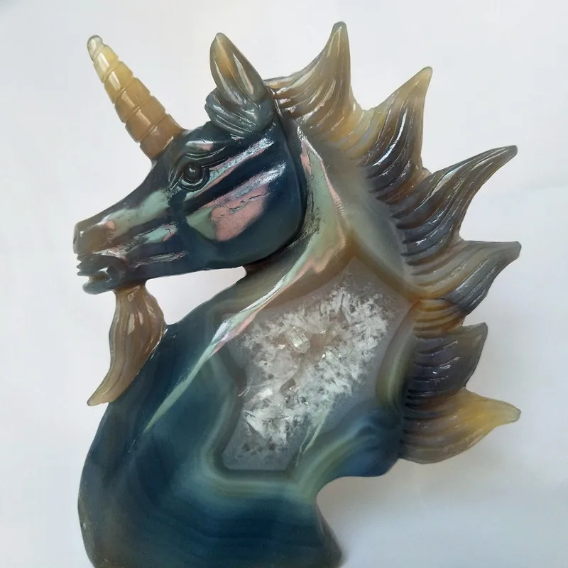 A Natural stone agate carving unicorn crystal skull crystals geode cluster creative carving home decoration noble and pure
A Natural stone agate carving unicorn crystal skull crystals geode cluster creative carving home decoration noble and pure
