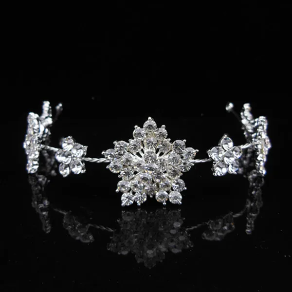 Bridesmaid Jewelry Snowflake Jewelry Tiara Headband Hairband Bridal wedding Party Prom Rhinestone Crystal Hair Accessory
Bridesmaid Jewelry Snowflake Jewelry Tiara Headband Hairband Bridal wedding Party Prom Rhinestone Crystal Hair Accessory