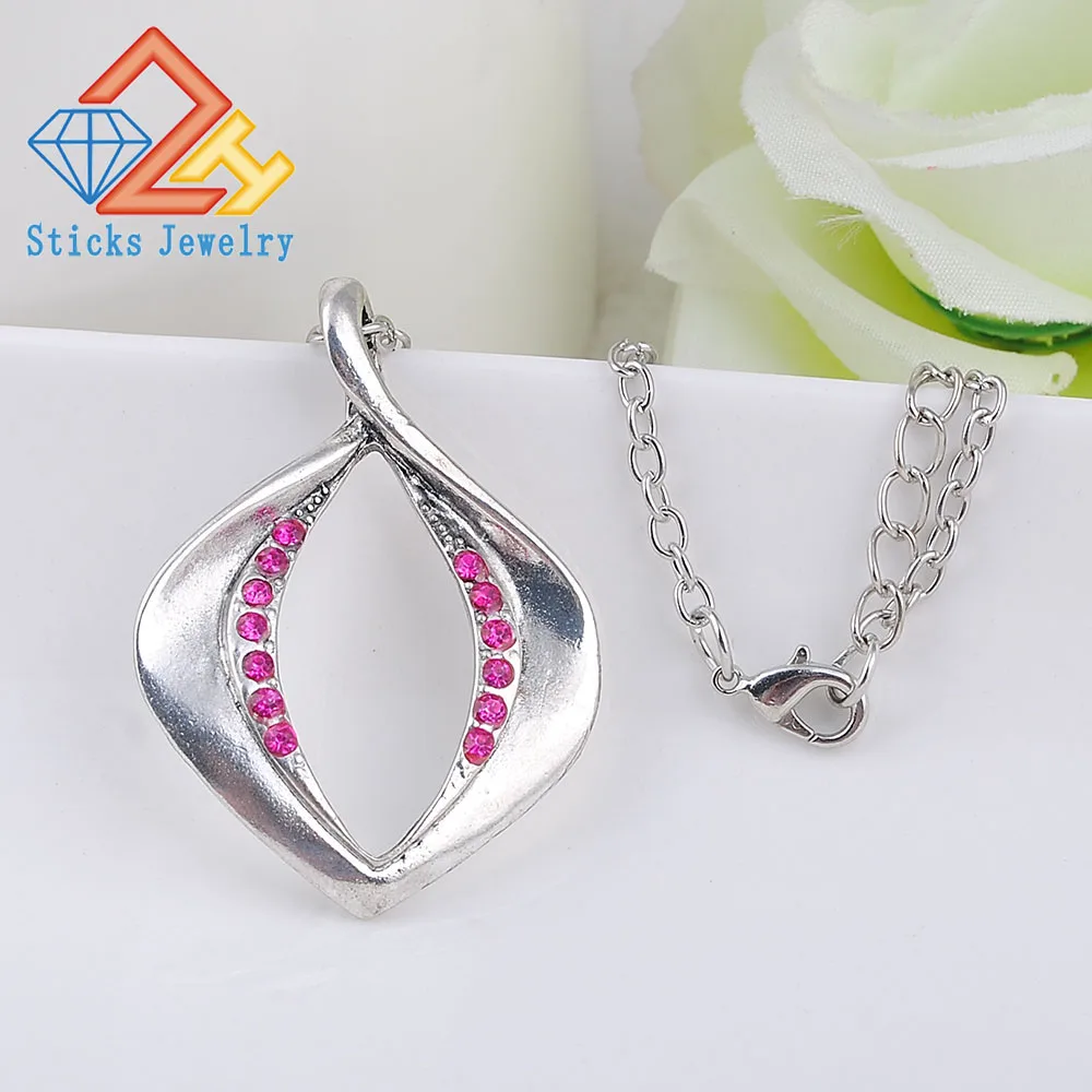 Elegant Fashion Necklace Punk Style Mouth Shape Zinc Alloy Rhinestone Pendant Chain
Elegant Fashion Necklace Punk Style Mouth Shape Zinc Alloy Rhinestone Pendant Chain