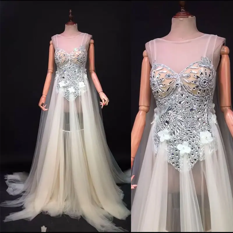 White See-through Crystals Trailing Bodysuit dress Nightclub Women Singer Stage Wear Bar Party Show Dance Costume Models Catwalk
White See-through Crystals Trailing Bodysuit dress Nightclub Women Singer Stage Wear Bar Party Show Dance Costume Models Catwalk