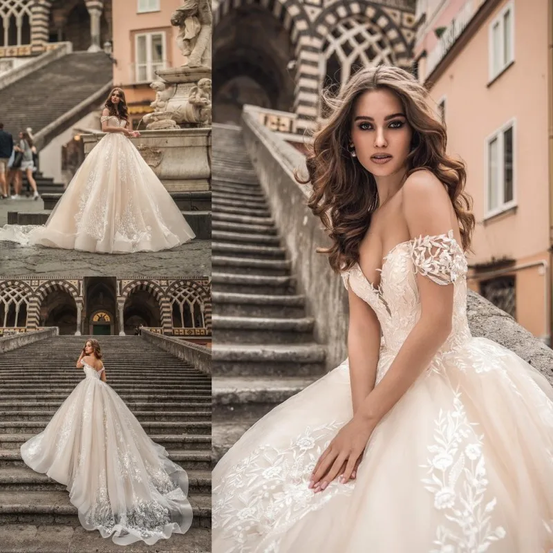 Vintage A Line Wedding Dress Off the Shoulder Lace Applique Sweep Train vestido de noiva Custom Made
Vintage A Line Wedding Dress Off the Shoulder Lace Applique Sweep Train vestido de noiva Custom Made