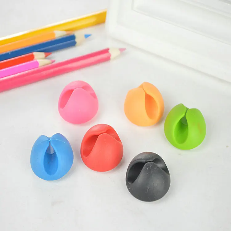 6PCS/lot Random Color Cable Clip Desk Tidy Wire Lead USB Charger Cord Holder Secure Table Organizer Line Fixer
6PCS/lot Random Color Cable Clip Desk Tidy Wire Lead USB Charger Cord Holder Secure Table Organizer Line Fixer