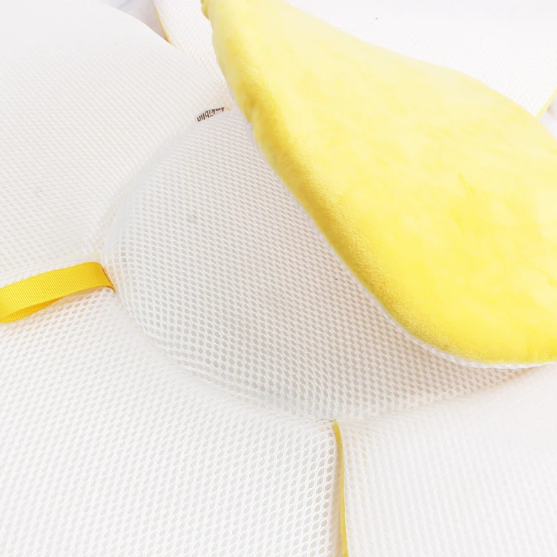 Baby Shower Blooming Flower Newborn Bathtub Foldable Lotus Cushion Skin Bath Pad Play Mat Portable Bath Tub Soft Seat 80cm
Baby Shower Blooming Flower Newborn Bathtub Foldable Lotus Cushion Skin Bath Pad Play Mat Portable Bath Tub Soft Seat 80cm