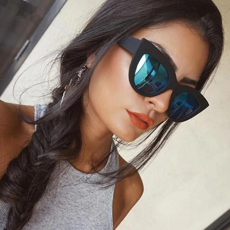 D&T Cat Eye Sunglasses Women Mirror Frame Black PC Color Lens Brand Designer Vintage Fashion Women 2019 New Sunglasses UV400
D&T Cat Eye Sunglasses Women Mirror Frame Black PC Color Lens Brand Designer Vintage Fashion Women 2019 New Sunglasses UV400