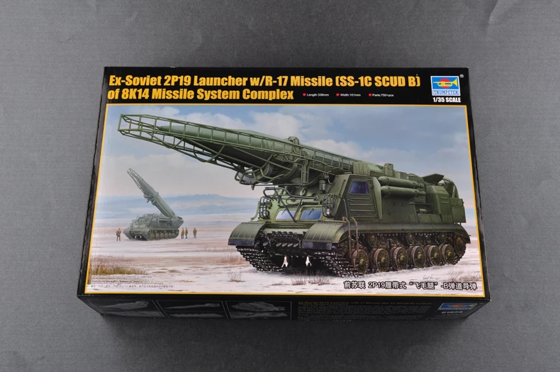 Trumpet 01024 1:35 The Soviet 2P19 crawler Scud ballistic missile -B Assembly model
Trumpet 01024 1:35 The Soviet 2P19 crawler Scud ballistic missile -B Assembly model