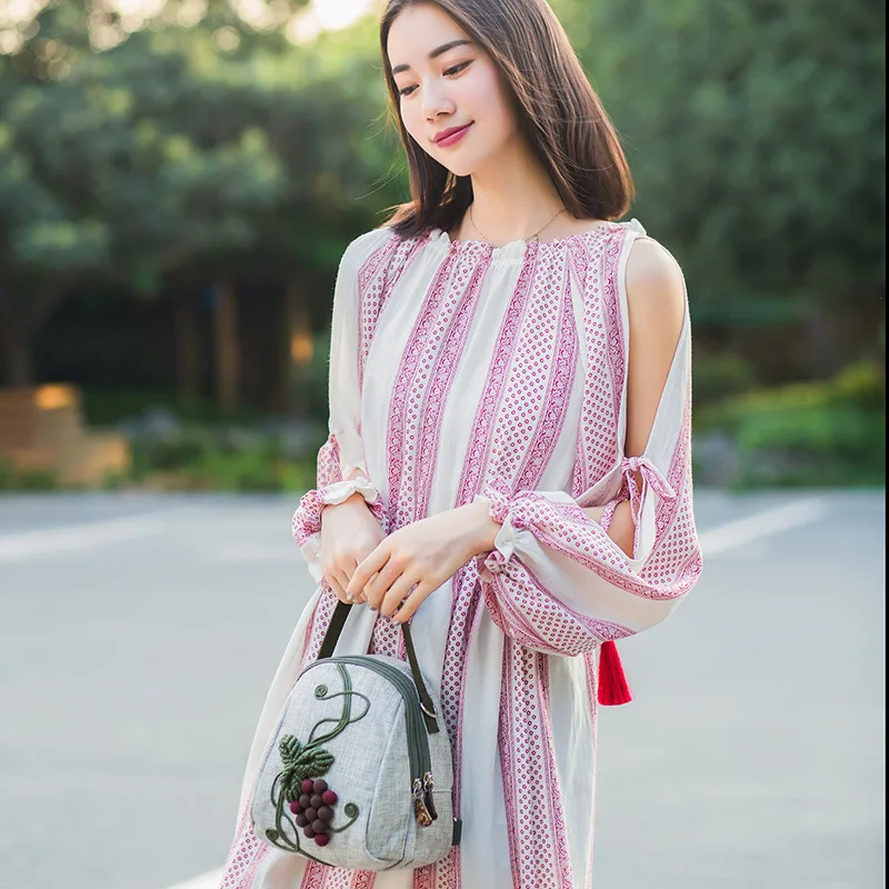 Luxury Embroidery 3D Cartoon Design Women Shoulder Bag High Quality Linen Daypack Pretty Style Girls Knitting Flap Small Handbag
Luxury Embroidery 3D Cartoon Design Women Shoulder Bag High Quality Linen Daypack Pretty Style Girls Knitting Flap Small Handbag