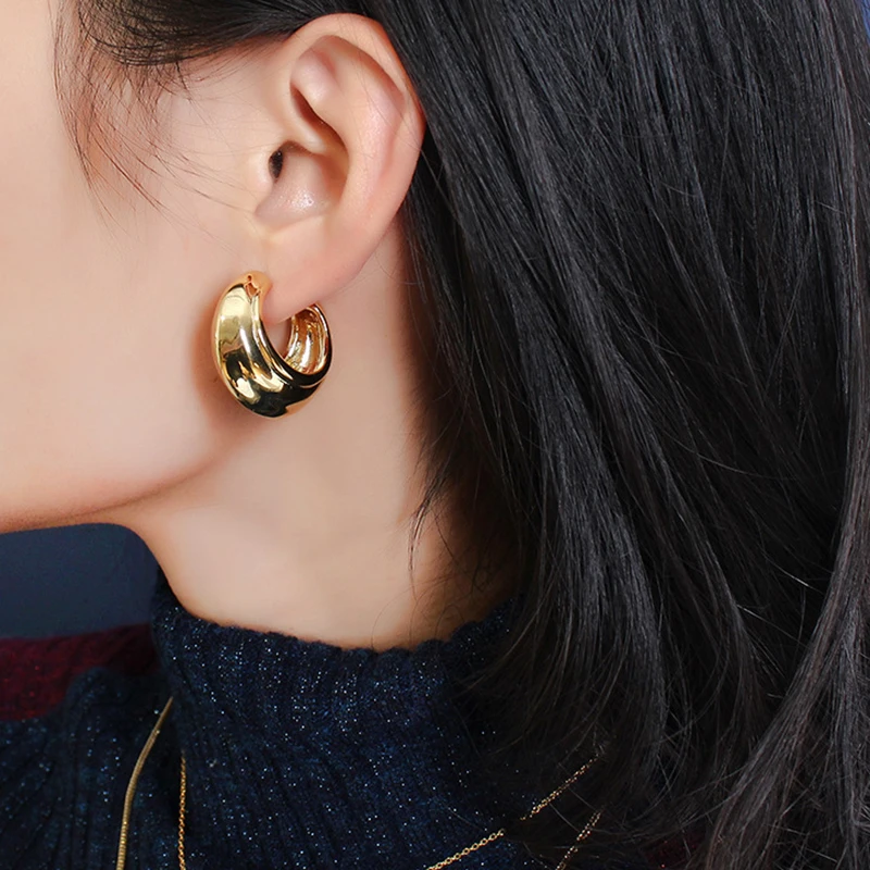 SRCOI Minimalist C Shaped Thick Tube Round Circle Earrings Hiphop Rock Metal Chunky Huggie Earrings For Women Zinc Alloy Bohemia
SRCOI Minimalist C Shaped Thick Tube Round Circle Earrings Hiphop Rock Metal Chunky Huggie Earrings For Women Zinc Alloy Bohemia