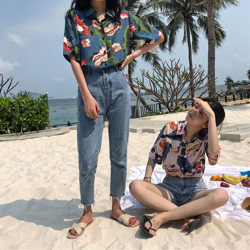 Women Floral Shirts Tops Ladies Short Sleeve V Neck Beach Blouse Vintage Summer Blouses
Women Floral Shirts Tops Ladies Short Sleeve V Neck Beach Blouse Vintage Summer Blouses