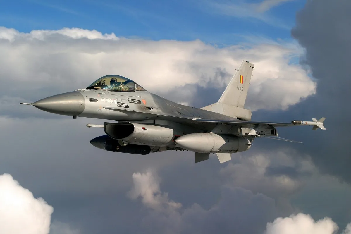F 16 боевой самолет Falcon PQX426 Холст Тканевый постер с рисунком на заказ (рама