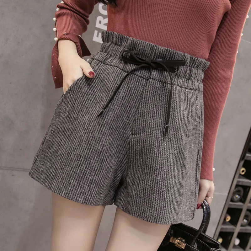2018 autumn winter new style women's shorts casual trousers, high waist hot fashion shorts waist ties 2 colors zipper button
2018 autumn winter new style women's shorts casual trousers, high waist hot fashion shorts waist ties 2 colors zipper button