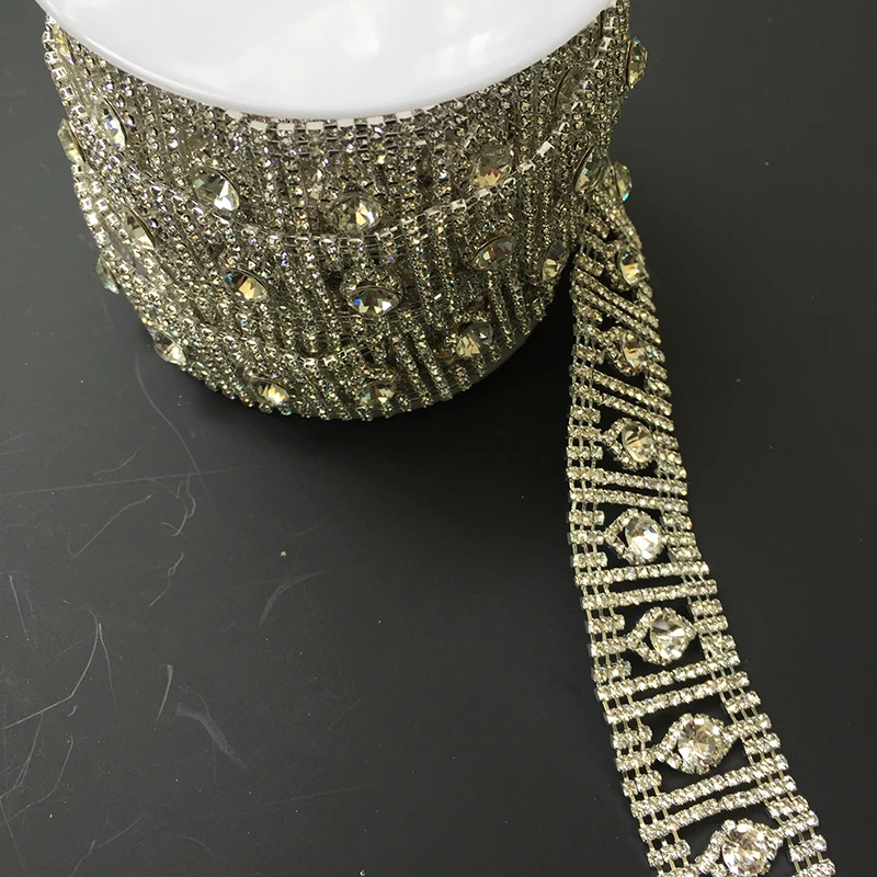 5Yards Rhinestone Trim Gold Silver Rose Gold Crystal Chain Wedding Decoration Sew On Garment Diy Accessories 53mm
5Yards Rhinestone Trim Gold Silver Rose Gold Crystal Chain Wedding Decoration Sew On Garment Diy Accessories 53mm