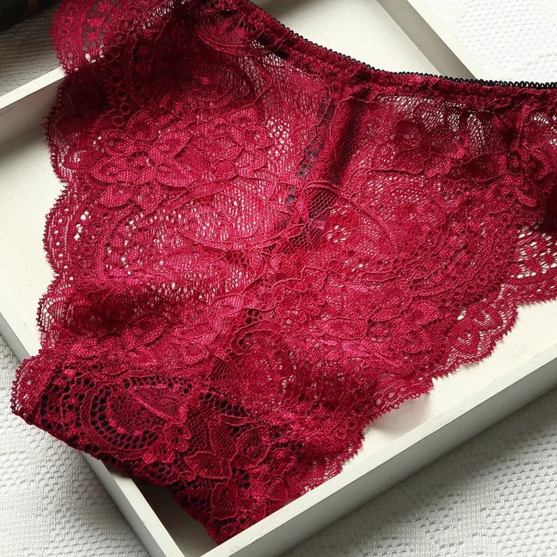 1 Pieces Lace Sexy Female Panties Briefs Lingerie Low Waist Cotton Red Black White Hot Soft Panty Lacy Lace New Underwear Woman
1 Pieces Lace Sexy Female Panties Briefs Lingerie Low Waist Cotton Red Black White Hot Soft Panty Lacy Lace New Underwear Woman