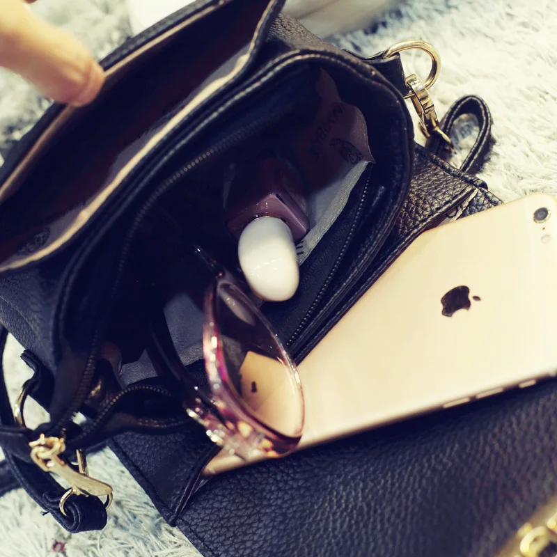 New fashion luxury handbags women bags designer satchel contracted small bread women leather handbags small bags 40
New fashion luxury handbags women bags designer satchel contracted small bread women leather handbags small bags 40