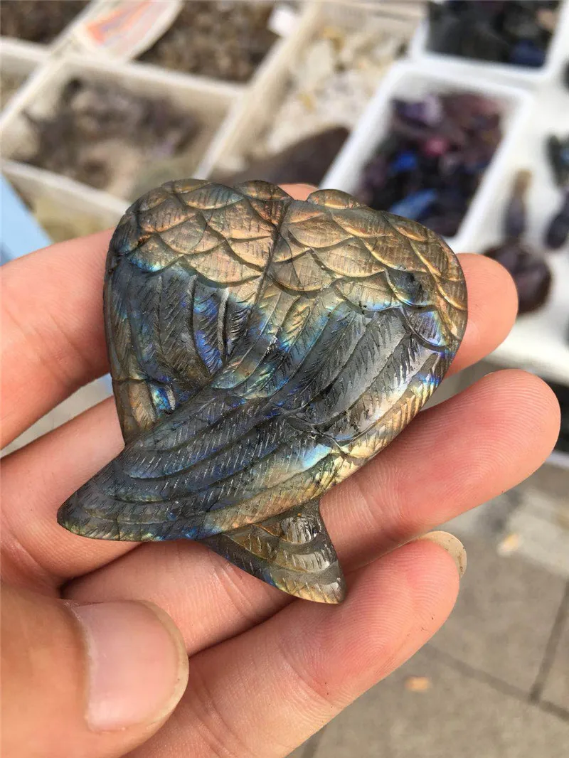 Natural labradorite stone angel wings, crystal carved angel wings home decoration
Natural labradorite stone angel wings, crystal carved angel wings home decoration