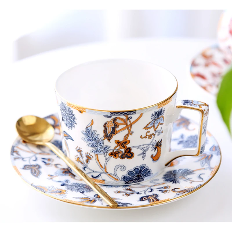 Fashion British ceramic coffee cup set high quality bone china tea cup afternoon tea coffee cup Saucer birthday gift for friend
Fashion British ceramic coffee cup set high quality bone china tea cup afternoon tea coffee cup Saucer birthday gift for friend