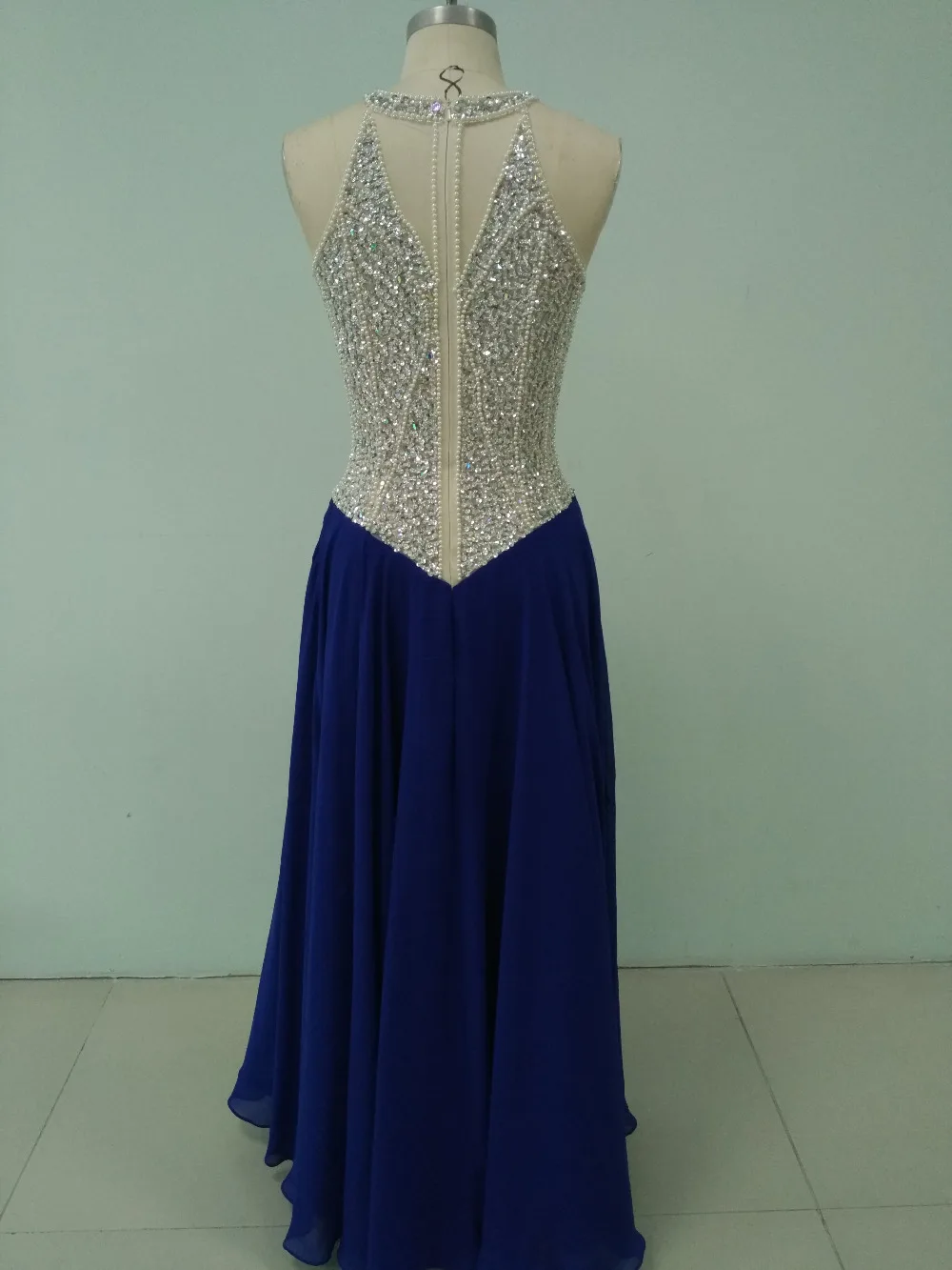 2018 Royal Blue Холтер Выпускные платья пикантные Sheer корсет Длинные партия спинки