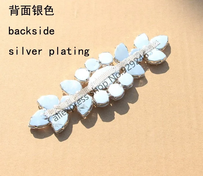 20pcs/lot white tear-drop glass crystal rhinestone applique silver plating bridal crystal belt decoration DIY crafts supplies
20pcs/lot white tear-drop glass crystal rhinestone applique silver plating bridal crystal belt decoration DIY crafts supplies