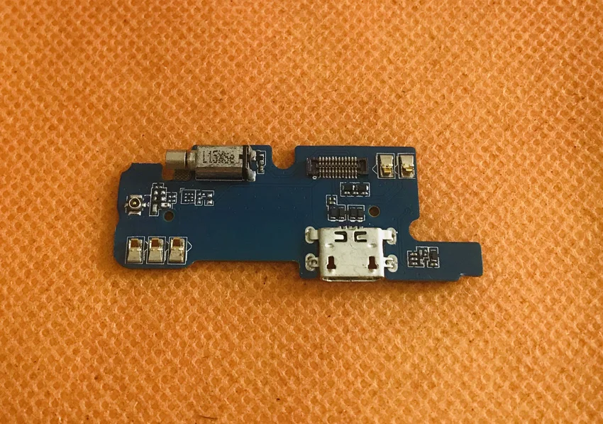 Б/у оригинальная зарядная плата с USB-разъемом для Elephone Ivory MTK6753, бесплатная доставка
Б/у оригинальная зарядная плата с USB-разъемом для Elephone Ivory MTK6753, бесплатная доставка