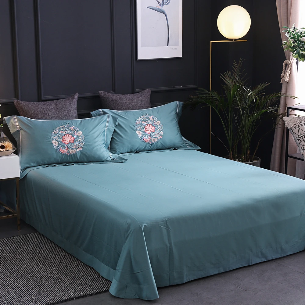 Luxury Blue 100% Cotton 4 Piece Bedding Sets Chinese Style Design Embroidery Bed Linen Set Queen King Size Double Bed Sheets Set
Luxury Blue 100% Cotton 4 Piece Bedding Sets Chinese Style Design Embroidery Bed Linen Set Queen King Size Double Bed Sheets Set