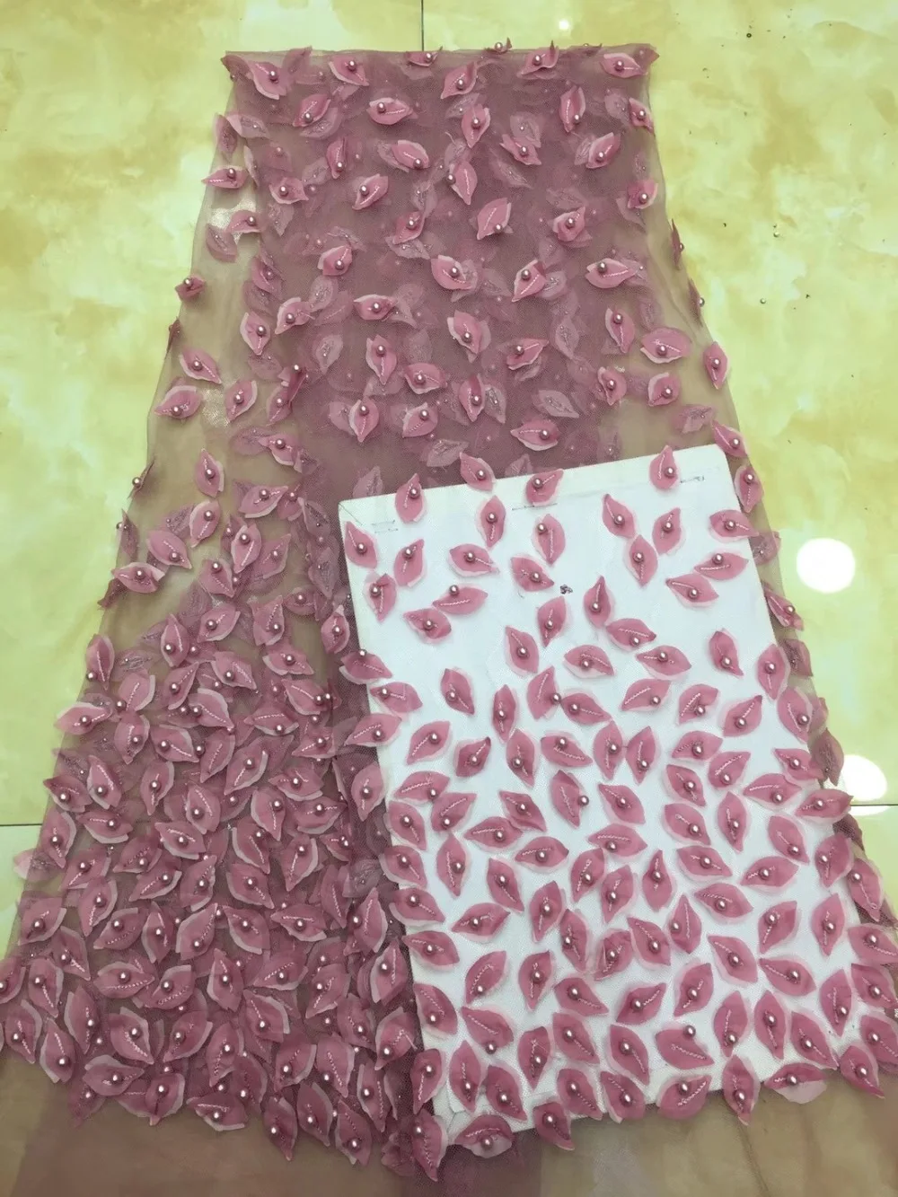 The new lace embroidery fabrics, Nigeria French lace fabric with fine beads, high quality Christmas dress fabrics TS7696
The new lace embroidery fabrics, Nigeria French lace fabric with fine beads, high quality Christmas dress fabrics TS7696