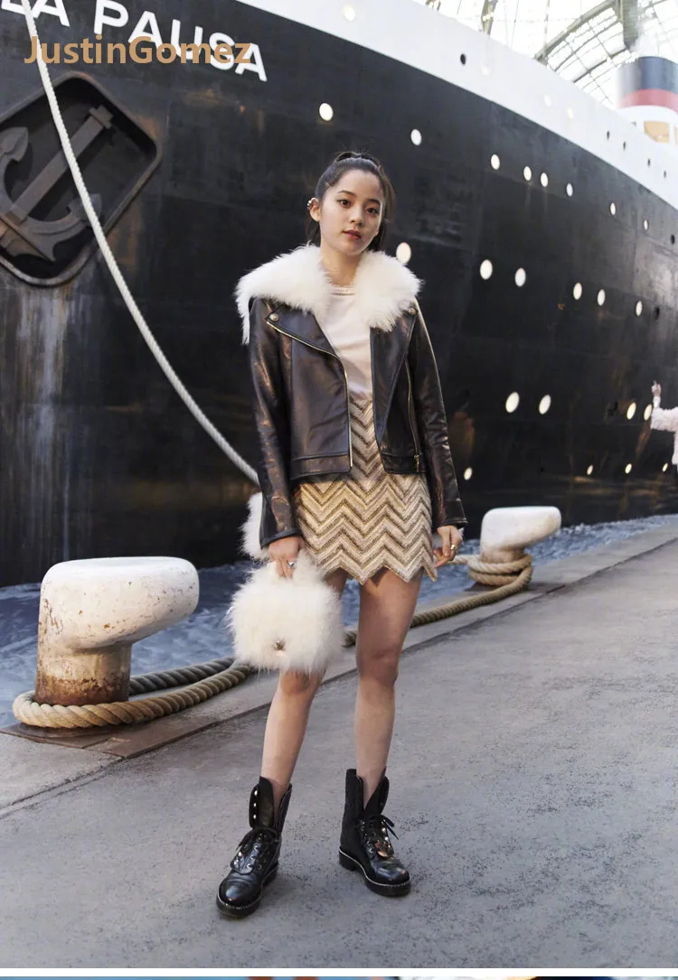 Autumn and Winter Coat Ladies High-quality Luxury Tweed Fox Fur Lining Jacket Christmas Gift Short Fur Overcoat
Autumn and Winter Coat Ladies High-quality Luxury Tweed Fox Fur Lining Jacket Christmas Gift Short Fur Overcoat