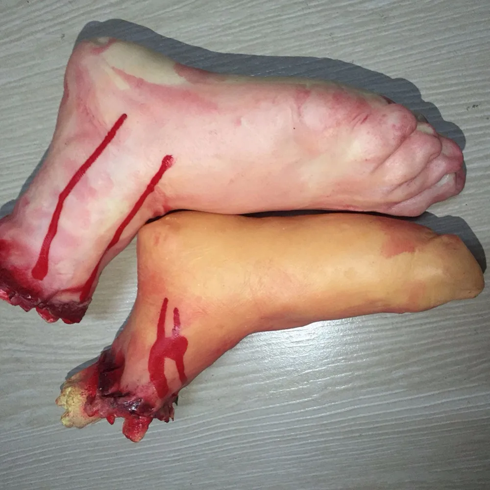 Halloween Horror Party DIY Props Bloody Hand Haunted House Party Decoration Scary Hand Finger Leg Foot Brain Heart For Halloween
Halloween Horror Party DIY Props Bloody Hand Haunted House Party Decoration Scary Hand Finger Leg Foot Brain Heart For Halloween