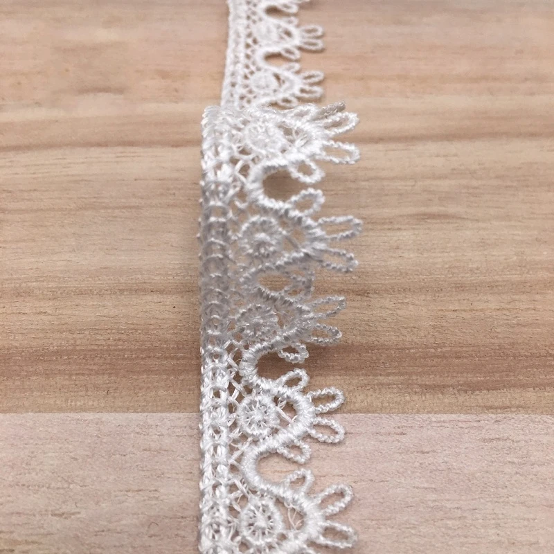 10 Yards 19mm Black White Flower Embroidered Lace Fabric Trim Ribbon DIY Sewing Garment Wedding Decor Elastic Lace Supplies Acc
10 Yards 19mm Black White Flower Embroidered Lace Fabric Trim Ribbon DIY Sewing Garment Wedding Decor Elastic Lace Supplies Acc