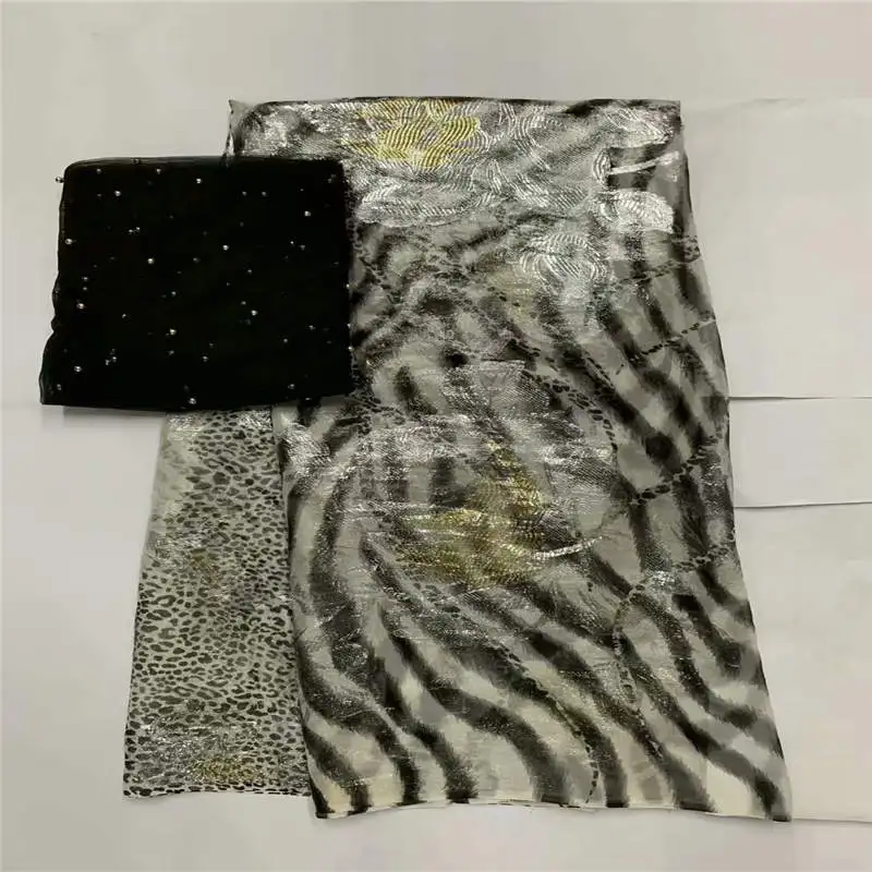 2019 High Quality Silk Fabric For Lady Dress Embroidered Silk Fabric African Metallic Silk Fabric! XLF5217
2019 High Quality Silk Fabric For Lady Dress Embroidered Silk Fabric African Metallic Silk Fabric! XLF5217
