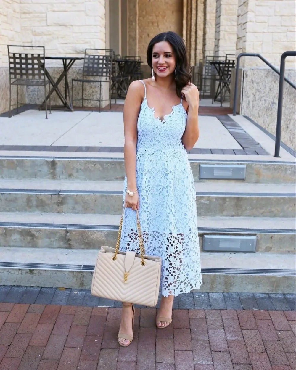 Fashion Sleeveless Halter Strap Vintage Women Overtay V Neck Summer Lace Dress 2018 High Waist Sexy Backless Bandage Midi Dress
Fashion Sleeveless Halter Strap Vintage Women Overtay V Neck Summer Lace Dress 2018 High Waist Sexy Backless Bandage Midi Dress
