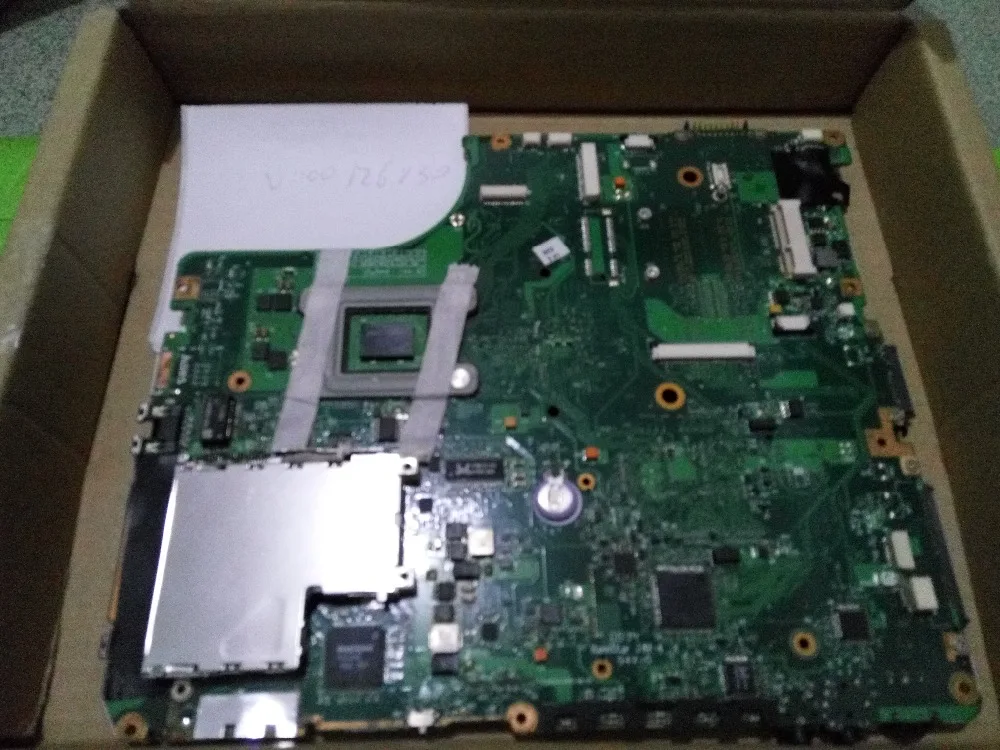 V000126830 A300 A305 adapter connect board connect with motherboard tested by system lap connect board
V000126830 A300 A305 adapter connect board connect with motherboard tested by system lap connect board