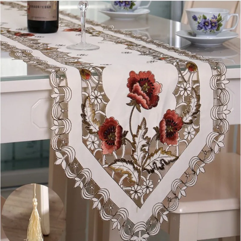 Delicate embroidered table runner. High quality polyester decorative table cloth. Flower pattern.Size: 38 * 150,165,175,195,245
Delicate embroidered table runner. High quality polyester decorative table cloth. Flower pattern.Size: 38 * 150,165,175,195,245