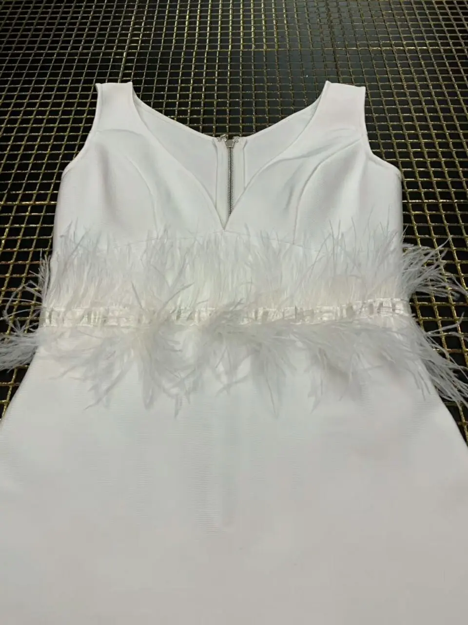 2019 New Women white v neck sleeveless off shoulder Vestidos dress Bodycon Celebrity evening Party Dress dropshipping
2019 New Women white v neck sleeveless off shoulder Vestidos dress Bodycon Celebrity evening Party Dress dropshipping