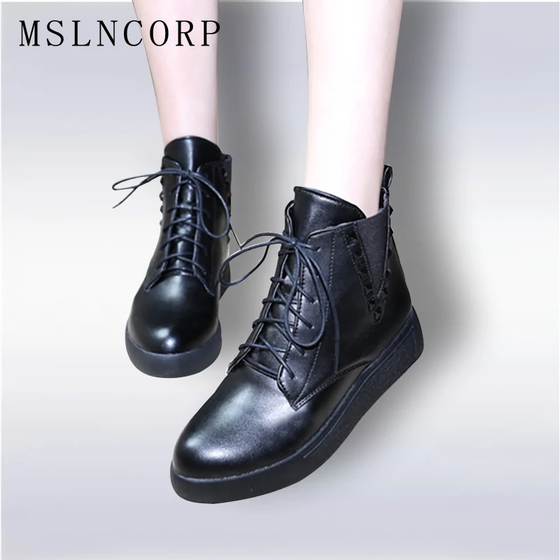size 34-43 New Spring Autumn Women Leather Ankle Boots Platform Rivet Riding Equestrian Lace-Up Martin boots Casual Winter shoes
size 34-43 New Spring Autumn Women Leather Ankle Boots Platform Rivet Riding Equestrian Lace-Up Martin boots Casual Winter shoes
