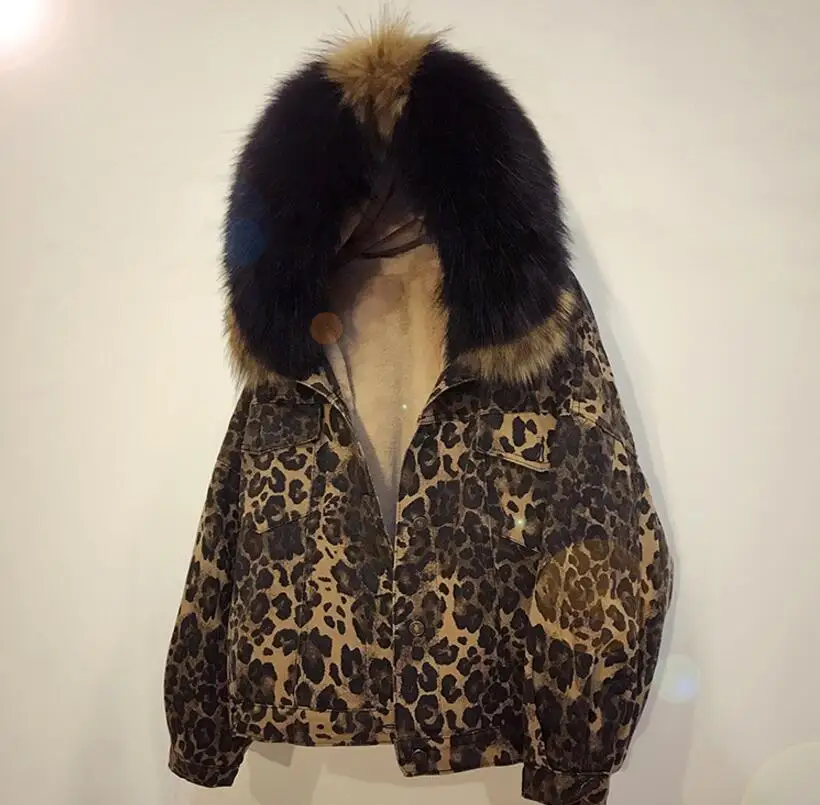 Lamb hair denim jacket female plus velvet thick winter Korean version of leopard short cotton jacket cotton women 2019 new wave
Lamb hair denim jacket female plus velvet thick winter Korean version of leopard short cotton jacket cotton women 2019 new wave