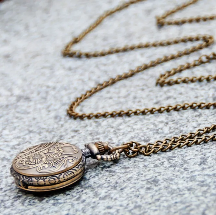 Vintage Ancient prose engraved wheel Fashion quartz Bronze Hollow out steam punk Necklace pocket watches
Vintage Ancient prose engraved wheel Fashion quartz Bronze Hollow out steam punk Necklace pocket watches