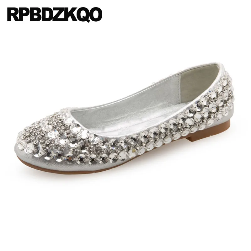 Свадебная балетная обувь Серебряный балерина плоские платье металлический горный хрусталь кристалл Китай Круглый носок Bling Bling бриллиант женщин Мода последние красивая отправка капель европейская весенняя Золушка
Свадебная балетная обувь Серебряный балерина плоские платье металлический горный хрусталь кристалл Китай Круглый носок Bling Bling бриллиант женщин Мода последние красивая отправка капель европейская весенняя Золушка