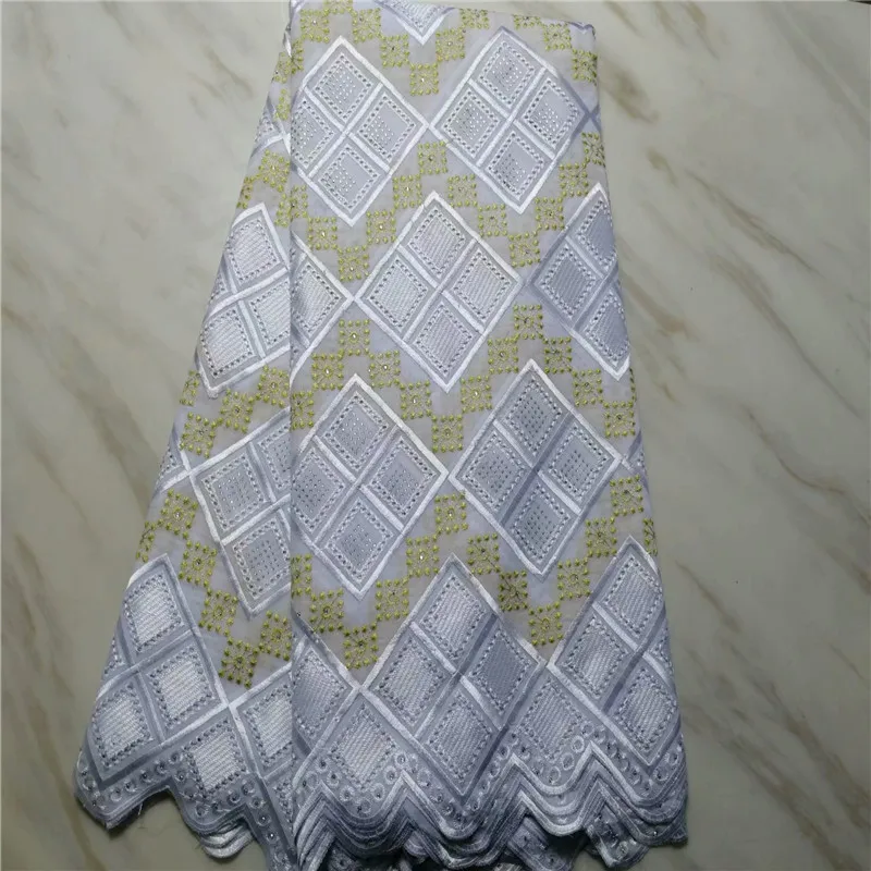 New Hot Sale Fashion African Cotton Lace Fabric 2019 High Quality Nigerian Lace Fabric Swiss Voile Lace With Stones pl65-1505
New Hot Sale Fashion African Cotton Lace Fabric 2019 High Quality Nigerian Lace Fabric Swiss Voile Lace With Stones pl65-1505