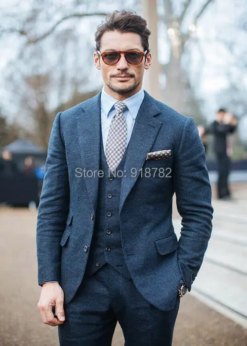 2017 Elegant New Blue And Green Groom Tuxedos Wool Men Suits Groomsmen Men Wedding /Party/Prom Business Suits(jacket+Pants+vest)
2017 Elegant New Blue And Green Groom Tuxedos Wool Men Suits Groomsmen Men Wedding /Party/Prom Business Suits(jacket+Pants+vest)