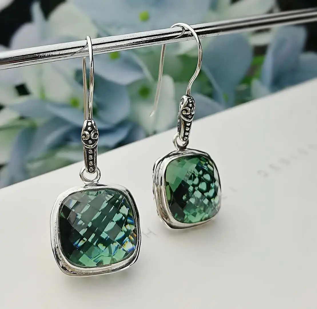 Elegant Crystal Vintage Earrings For Lady Real 925 Sterling Silver Green Crystal Square Cutting Luxury Earrings For Wedding
Elegant Crystal Vintage Earrings For Lady Real 925 Sterling Silver Green Crystal Square Cutting Luxury Earrings For Wedding