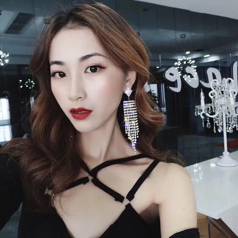 HIBRIDE Brand New hot Fashion Popular Luxury Crystal Zircon Drop Earrings Water Drop Earrings Fashion Jewelry for Women E-618
HIBRIDE Brand New hot Fashion Popular Luxury Crystal Zircon Drop Earrings Water Drop Earrings Fashion Jewelry for Women E-618