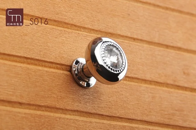10 PCS/LOT R6051 crystal cabinet knob Furniture Handle(Width: 23.5mm High: 24mm)
10 PCS/LOT R6051 crystal cabinet knob Furniture Handle(Width: 23.5mm High: 24mm)