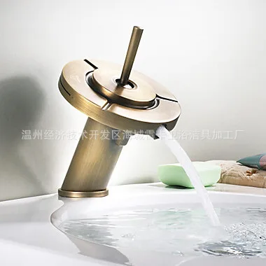 Factory direct supply Single 360 degree rotating three spray entire copper antique waterfall faucet
Factory direct supply Single 360 degree rotating three spray entire copper antique waterfall faucet