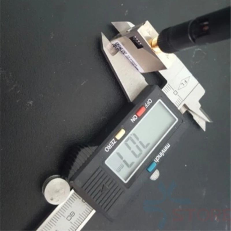 LawMate 1.2GHz 1.2g 1000mW 8CH Wireless Audio Video Transmitter for 1.2G receiver high quality
LawMate 1.2GHz 1.2g 1000mW 8CH Wireless Audio Video Transmitter for 1.2G receiver high quality